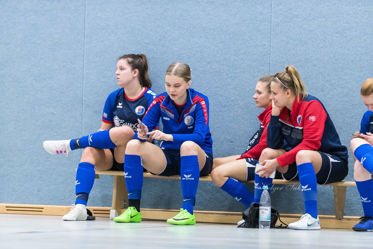 Bild 89 - F Loewinnen Hallen Cup
